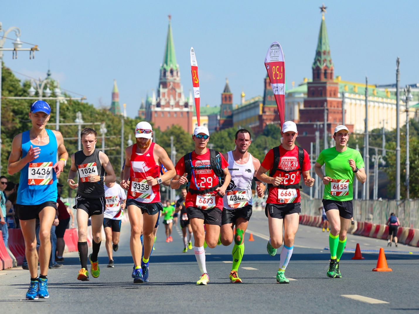 Более 30 тысяч человек пробегут марафон в это воскресенье в Москве